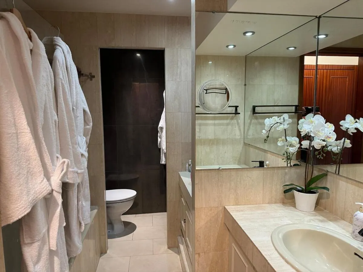 Chic 2 Bedroom With Huge Terrace And Pool Cannes 0*,
