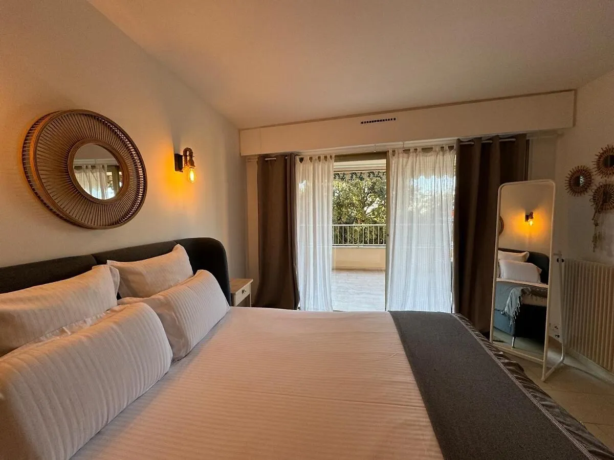 Chic 2 Bedroom With Huge Terrace And Pool Cannes 0*,